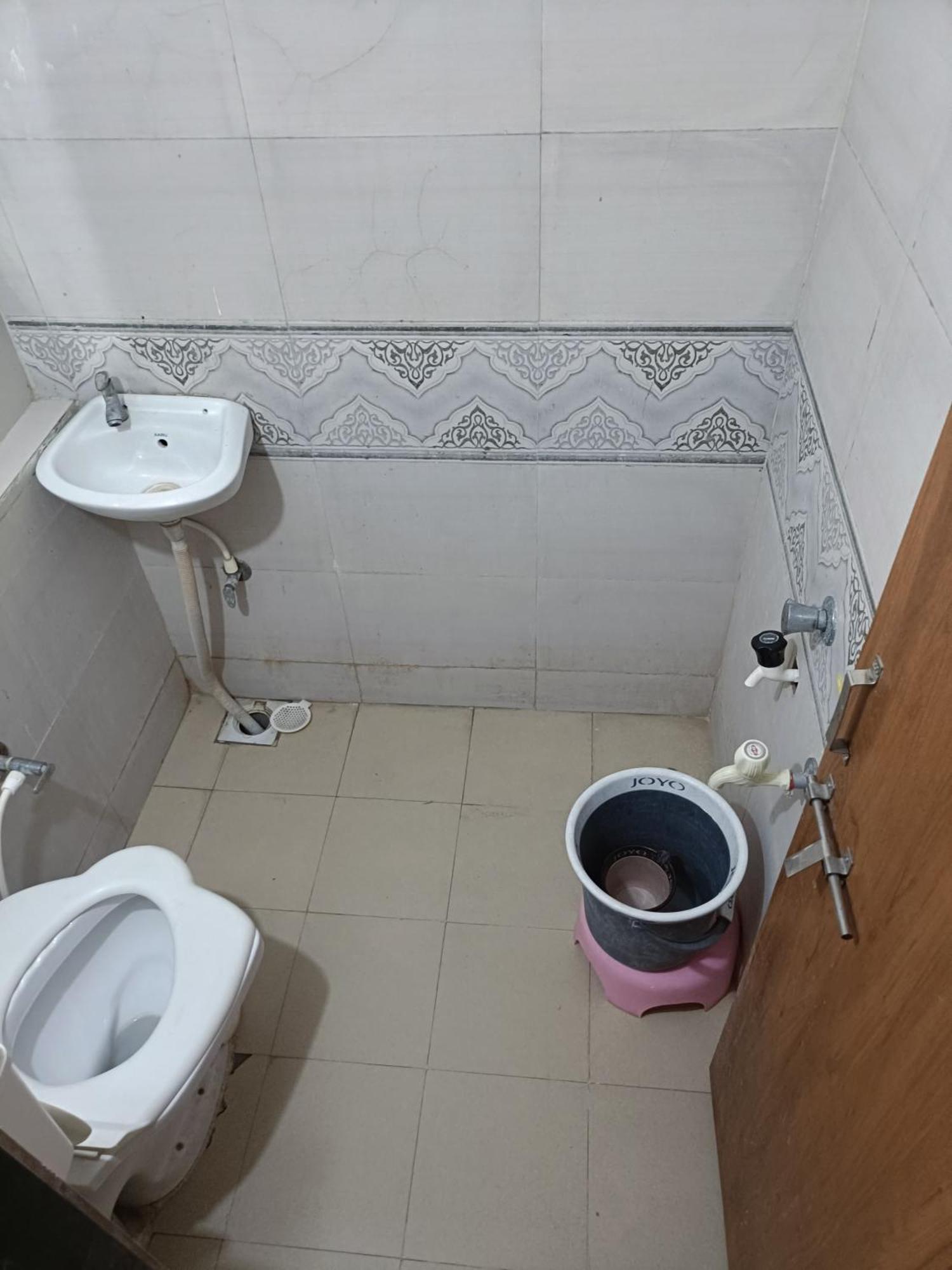 Hotel Mahalaxmi Dwārka Exteriör bild